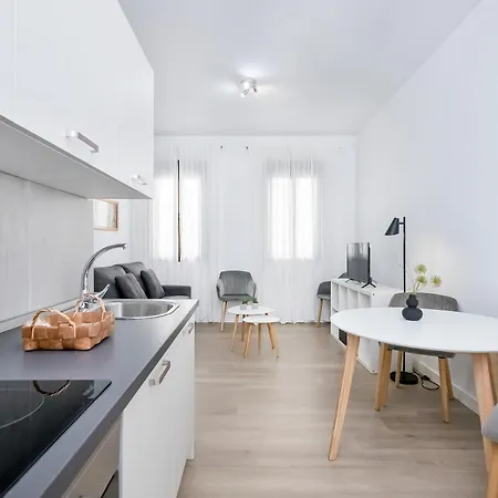 Bhost - Regina VIII Apartment Cordoba Exterior photo